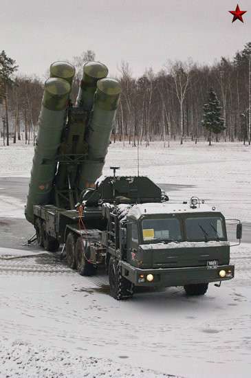 Hệ thống tên lửa phòng không hiện đại S-400 Nga