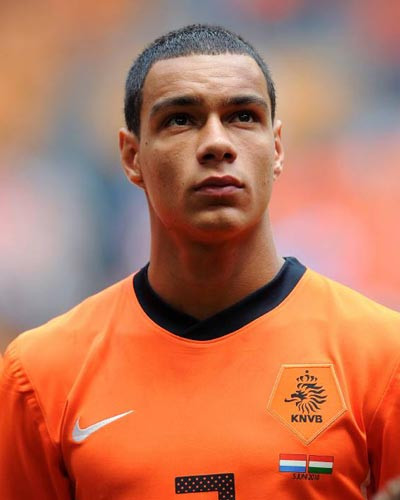 Hậu vệ Gregory van der Wiel Hậu vệ Gregory van der Wiel