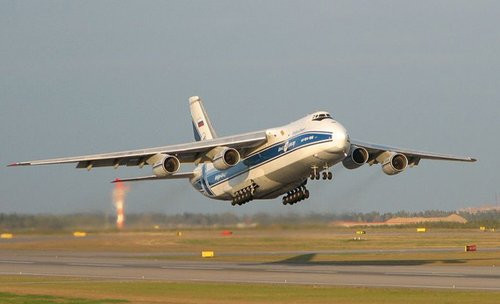 Máy bay vận tải chiến lược An-124 Nga Máy bay vận tải chiến lược An-124 Nga