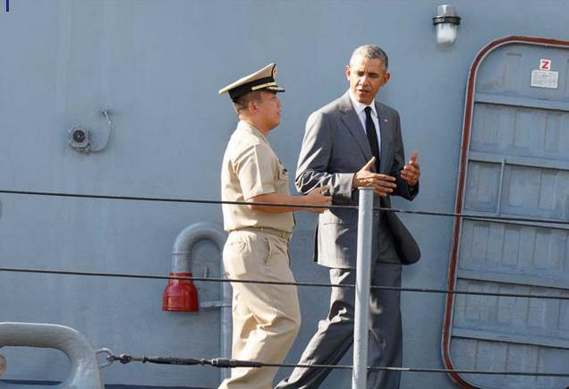 Ngày 17 tháng 11 năm 2015, Tổng thống Mỹ Barack Obama đến thăm tàu chỉ huy BRP Gregorio del Pilar của Hải quân Philippines, biểu tượng cho sự viện trợ của Mỹ đối với Philippines. Ngày 17 tháng 11 năm 2015, Tổng thống Mỹ Barack Obama đến thăm tàu chỉ huy BRP Gregorio del Pilar của Hải quân Philippines, biểu tượng cho sự viện trợ của Mỹ đối với Philippines.
