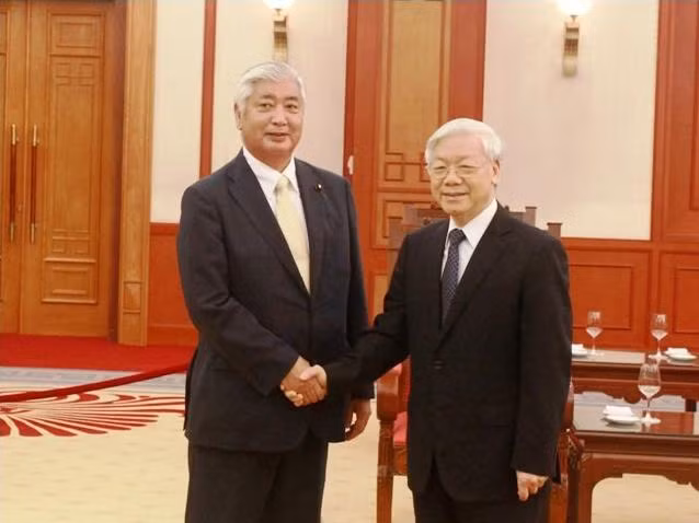 Tổng bí thư Nguyễn Phú Trọng tiếp Bộ trưởng Quốc phòng Nhật Bản Gen Nakatani Tổng bí thư Nguyễn Phú Trọng tiếp Bộ trưởng Quốc phòng Nhật Bản Gen Nakatani