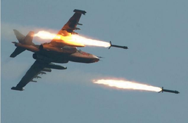 Nga không kích IS ở Syria Nga không kích IS ở Syria