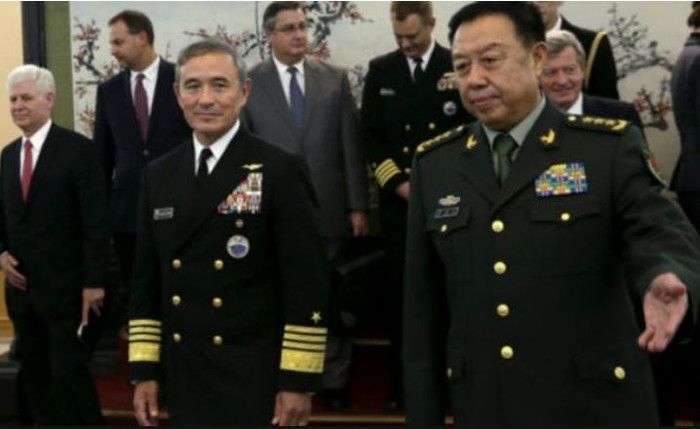 Ngày 3 tháng 11 năm 2015, tại Bắc Kinh, Tư lệnh Bộ Tư lệnh Thái Bình Dương, Đô đốc Harry Harris hội kiến với Phó Chủ tịch Quân ủy Trung ương Phạm Trường Long