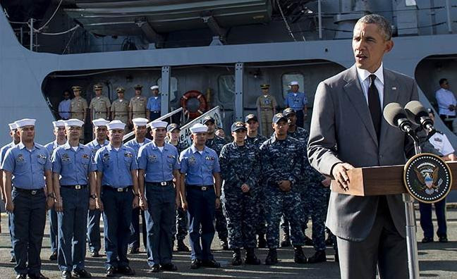 Ngày 17 tháng 11 năm 2015, Tổng thống Mỹ Barack Obama đến thăm tàu chỉ huy BRP Gregorio del Pilar của Hải quân Philippines, biểu tượng cho sự viện trợ của Mỹ đối với Philippines. Ông tuyên bố khoản viện trợ tăng cường năng lực an ninh biển cho các nước ASEAN, sẽ chuyển giao bổ sung 2 tàu chiến cho Philippines. Ngày 17 tháng 11 năm 2015, Tổng thống Mỹ Barack Obama đến thăm tàu chỉ huy BRP Gregorio del Pilar của Hải quân Philippines, biểu tượng cho sự viện trợ của Mỹ đối với Philippines. Ông tuyên bố khoản viện trợ tăng cường năng lực an ninh biển cho các nước ASEAN, sẽ chuyển giao bổ sung 2 tàu chiến cho Philippines.