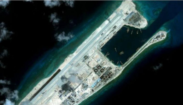 Trung Quốc ra sức tiến hành bành trướng lãnh thổ và bành trướng quân sự ở Biển Đông Trung Quốc ra sức tiến hành bành trướng lãnh thổ và bành trướng quân sự ở Biển Đông