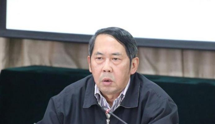 Giáo sư Thời Ân Hoằng - Học viện quan hệ quốc tế - Đại học nhân dân Trung Quốc, cố vấn Quốc vụ viện Trung Quốc