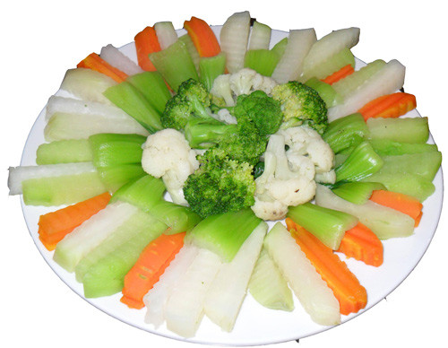 Rau có màu xanh lục đặc biệt giàu axit folic - nhân tố cần thiết để tổng hợp chất miễn dịch. Loại rau này cũng như chứa một lượng lớn flavonoid và vitamin C có tác dụng chống oxy hóa và tăng cường sức đề kháng của cơ thể, thúc đẩy sự tổng hợp các chất kháng virus như interferon nên giúp cơ thể giảm nguy cơ mắc cúm. Rau có màu xanh lục đặc biệt giàu axit folic - nhân tố cần thiết để tổng hợp chất miễn dịch. Loại rau này cũng như chứa một lượng lớn flavonoid và vitamin C có tác dụng chống oxy hóa và tăng cường sức đề kháng của cơ thể, thúc đẩy sự tổng hợp các chất kháng virus như interferon nên giúp cơ thể giảm nguy cơ mắc cúm.