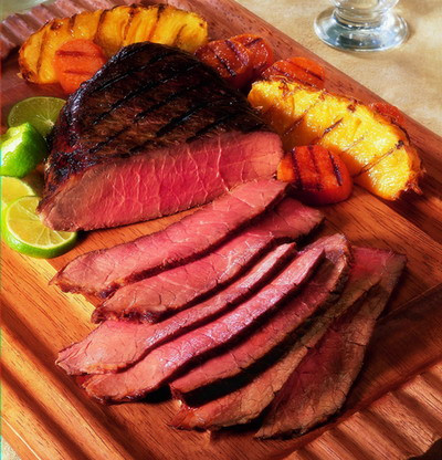 4. Béo phì: Nguyên nhân của bệnh béo phì chủ yếu là do chế độ ăn quá dư thừa năng lượng calo như mỡ động vật, bơ, phomai, thịt, sôcôla, bột, đường... Khi đã béo phì thì người ta dễ lười vận động, từ đó năng lượng thừa không được tiêu hao lại tích trữ dưới dạng mỡ nên lại càng béo. Béo phì sẽ dẫn đến các bệnh vữa xơ động mạch, tăng huyết áp, đau xương khớp. 4. Béo phì: Nguyên nhân của bệnh béo phì chủ yếu là do chế độ ăn quá dư thừa năng lượng calo như mỡ động vật, bơ, phomai, thịt, sôcôla, bột, đường... Khi đã béo phì thì người ta dễ lười vận động, từ đó năng lượng thừa không được tiêu hao lại tích trữ dưới dạng mỡ nên lại càng béo. Béo phì sẽ dẫn đến các bệnh vữa xơ động mạch, tăng huyết áp, đau xương khớp.