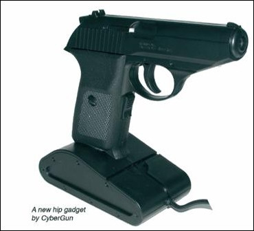 1. Gun Computer Mouse: Bạn thấy nhàm chán với việc di chuột thông thường khi chơi game bắn súng? Vậy thì Gun Computer Mouse chính là sản phẩm mà bạn kiếm tìm. Chỉ cần ngắm và bóp cò giống như trong các bộ phim hành động.