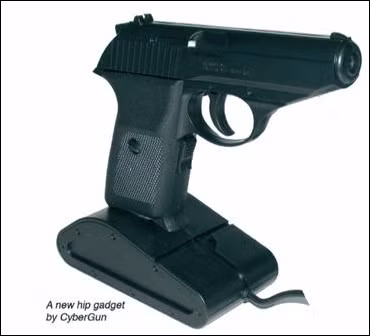 1. Gun Computer Mouse: Bạn thấy nhàm chán với việc di chuột thông thường khi chơi game bắn súng? Vậy thì Gun Computer Mouse chính là sản phẩm mà bạn kiếm tìm. Chỉ cần ngắm và bóp cò giống như trong các bộ phim hành động.