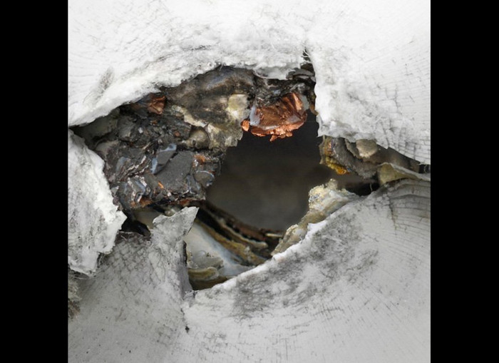 Vết thủng. Vết thủng.