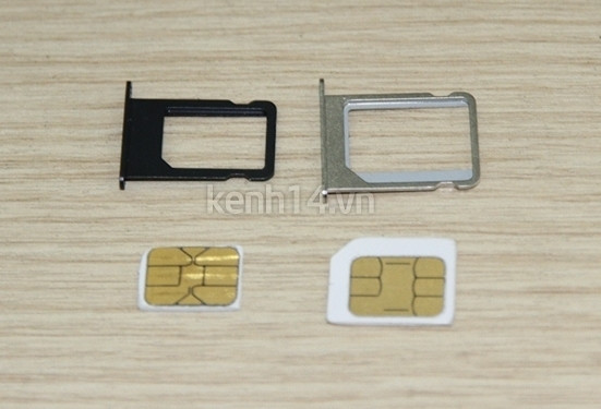 Bên trái là nanoSim và bên phải là microSim. Bên trái là nanoSim và bên phải là microSim.