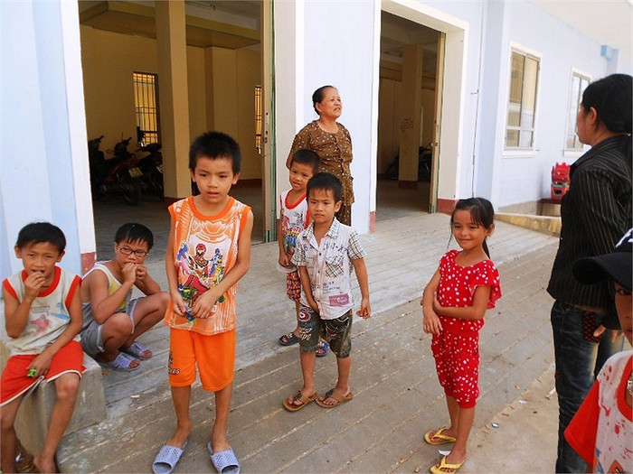 Trẻ em là những đối tượng rất dễ bị côn trùng lạ đốt Trẻ em là những đối tượng rất dễ bị côn trùng lạ đốt