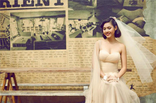 Trẻ trung, quyến rũ. Trẻ trung, quyến rũ.