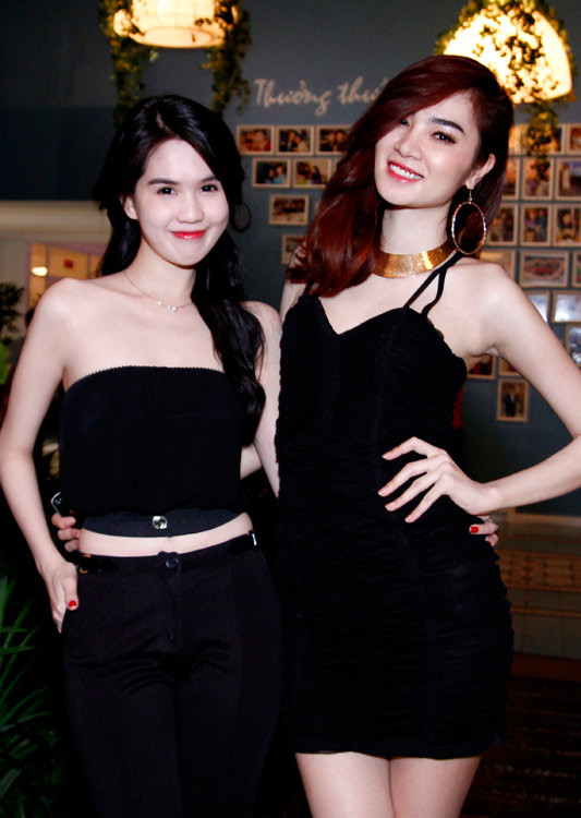 Cả 2 nhan sắc đọ nhan sắc một chín, một mười.