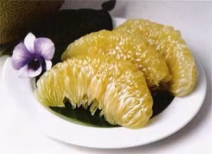 Giảm sức đề kháng với các bệnh truyền nhiễm, nhạy cảm với lạnh, da bị sởn gai ốc, rối loạn giấc ngủ. Bạn cần vitamin C. Giải pháp: Bổ sung dưa bắp cải, bí ngô, bưởi, chanh, hạt tiêu, nho đen, hoa hồng dại