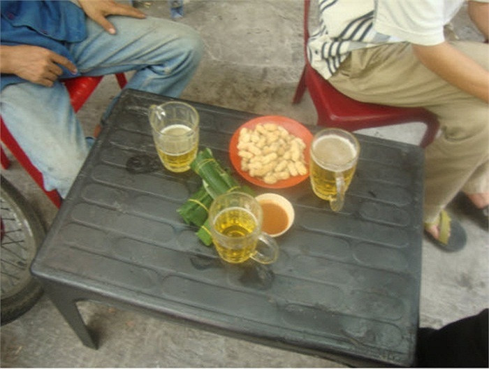 Không loại trừ các chất phụ gia này có chất Rhodamine B (chất bột màu đỏ tím, tan trong nước) vốn là thuốc nhuộm trong lĩnh vực công nghiệp và làm chất đánh dấu (thuốc nhuộm huỳnh quang) trong một số lĩnh vực khoa học…có hại cho sức khỏe người.