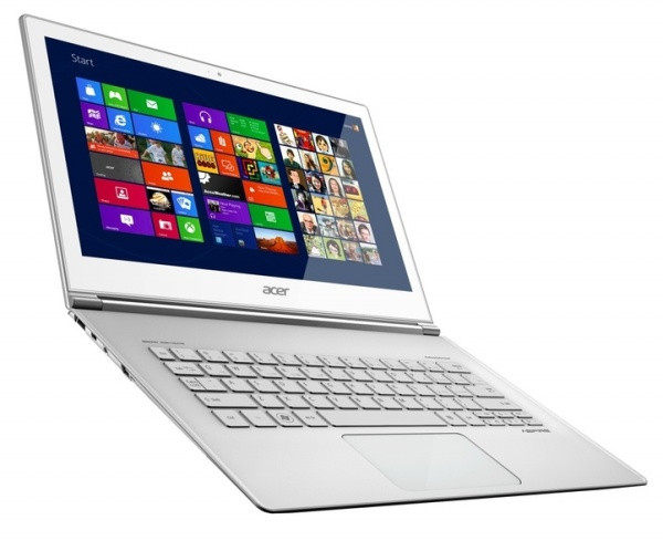 Acer Aspire S7: Ra mắt tại Computex cách đây ít lâu, Acer Aspire S7 là đại diện ultrabook dùng màn hình cảm ứng đầu tiên trình làng. Không phải dạng lai với kiểu bàn phím vật lý tùy chọn hay bàn phím trượt, Aspire S7 là một chiếc ultrabook có thiết kế như mọi ultrabook thông thường. Điểm khác biệt là máy dùng màn hình cảm ứng. Máy có thiết kế mỏng, nhẹ nhưng chất lượng gia công tốt nhờ dùng chất liệu nhôm và magie. S7 dùng chip Core i5, đồ họa tích hợp HD 4000. Màn hình sẽ có 2 kích thước 11,6 inch hoặc 13,3 inch cho độ phân giải cao, lên tới 1920 x 1080 pixel. Aspire S7 có độ mỏng chỉ 12,5 mm. Sản phẩm có RAM 4 GB, ổ SSD 128 GB. Acer Aspire S7: Ra mắt tại Computex cách đây ít lâu, Acer Aspire S7 là đại diện ultrabook dùng màn hình cảm ứng đầu tiên trình làng. Không phải dạng lai với kiểu bàn phím vật lý tùy chọn hay bàn phím trượt, Aspire S7 là một chiếc ultrabook có thiết kế như mọi ultrabook thông thường. Điểm khác biệt là máy dùng màn hình cảm ứng. Máy có thiết kế mỏng, nhẹ nhưng chất lượng gia công tốt nhờ dùng chất liệu nhôm và magie. S7 dùng chip Core i5, đồ họa tích hợp HD 4000. Màn hình sẽ có 2 kích thước 11,6 inch hoặc 13,3 inch cho độ phân giải cao, lên tới 1920 x 1080 pixel. Aspire S7 có độ mỏng chỉ 12,5 mm. Sản phẩm có RAM 4 GB, ổ SSD 128 GB.