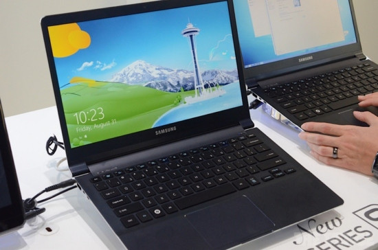 Samsung Series 9 với độ phân giải khủng 2.560 x 1.440 pixel.