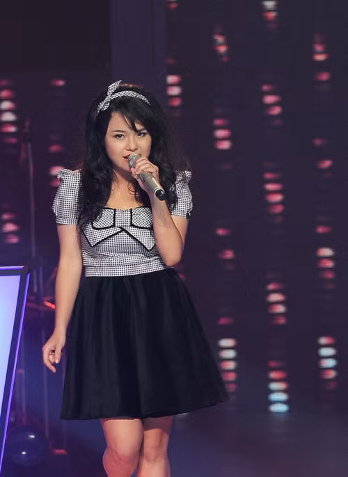 Thái Trinh cũng dần lột xác nữ tính hơn từ khi tham gia vào đội của Hà Hồ.