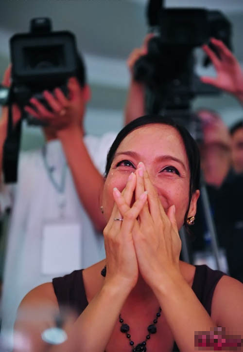 Những giọt nước mắt của Lê Khanh.