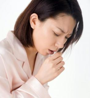 Dấu hiệu bị cúm là nhức đầu, nóng sốt, ớn lạnh, đau ê ẩm khắp toàn thân, đau họng, ho... Thuốc để điều trị cảm cúm hàng đầu vẫn là các loại thuốc giảm đau, hạ sốt nhưng phải được dùng theo liều lượng quy định và có sự chỉ định của bác sĩ để tránh những tai biến đáng tiếc. Ngoài ra, bạn nên uống nhiều nước, nghỉ ngơi, ăn nhiều những thực phẩm giàu vitamin C để nâng cơ sức đề kháng của cơ thể và nhanh chóng hồi phục sức khỏe. Dấu hiệu bị cúm là nhức đầu, nóng sốt, ớn lạnh, đau ê ẩm khắp toàn thân, đau họng, ho... Thuốc để điều trị cảm cúm hàng đầu vẫn là các loại thuốc giảm đau, hạ sốt nhưng phải được dùng theo liều lượng quy định và có sự chỉ định của bác sĩ để tránh những tai biến đáng tiếc. Ngoài ra, bạn nên uống nhiều nước, nghỉ ngơi, ăn nhiều những thực phẩm giàu vitamin C để nâng cơ sức đề kháng của cơ thể và nhanh chóng hồi phục sức khỏe.