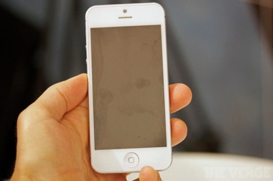 Mặt trước có màu trắng toàn tập.