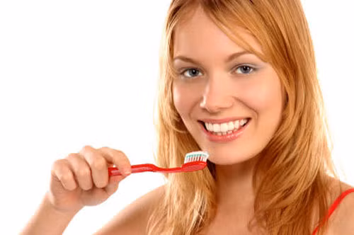 Vệ sinh răng miệng tốt: Vệ sinh răng miệng kém có thể làm tăng nguy cơ viêm nướu, viêm nướu răng. Theo thời gian, chứng viêm này có thể làm tăng nguy cơ ung thư. Vệ sinh răng miệng tốt: Vệ sinh răng miệng kém có thể làm tăng nguy cơ viêm nướu, viêm nướu răng. Theo thời gian, chứng viêm này có thể làm tăng nguy cơ ung thư.