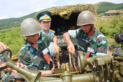 Nạp đạn sẵn sàng bắn. Nạp đạn sẵn sàng bắn.