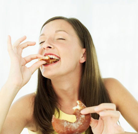 Đồ ăn vặt chỉ cung cấp năng lượng tạm thời, trong một thời gian ngắn. Ăn sáng với các loại thực phẩm khô dễ dẫn đến thiếu hụt dinh dưỡng cũng như sự suy giảm về thể chất.. Đồ ăn vặt chỉ cung cấp năng lượng tạm thời, trong một thời gian ngắn. Ăn sáng với các loại thực phẩm khô dễ dẫn đến thiếu hụt dinh dưỡng cũng như sự suy giảm về thể chất..