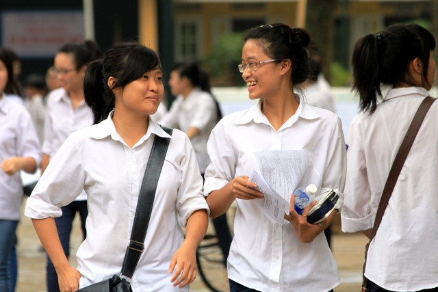 Thí sinh thi khối C cười tươi với đề thi Ngữ Văn Thí sinh thi khối C cười tươi với đề thi Ngữ Văn