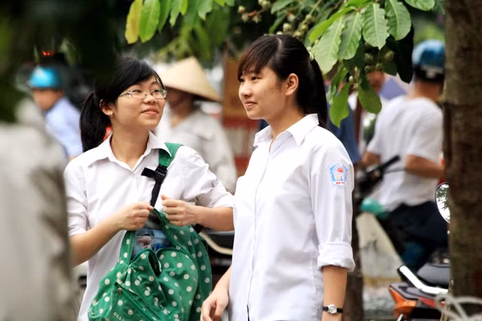 Hoặc nhà gần thì đi bộ