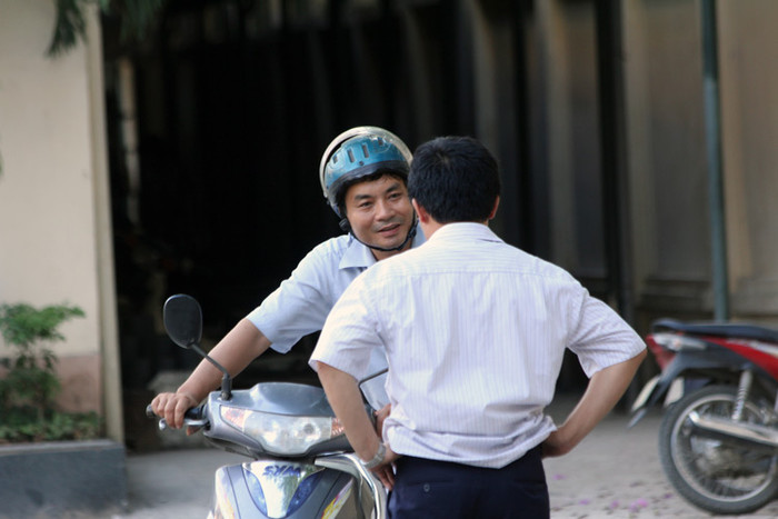 Lạ thường ông "bố sinh viên" đi thi tốt nghiệp phổ thông ảnh 5 Lạ thường ông "bố sinh viên" đi thi tốt nghiệp phổ thông ảnh 5