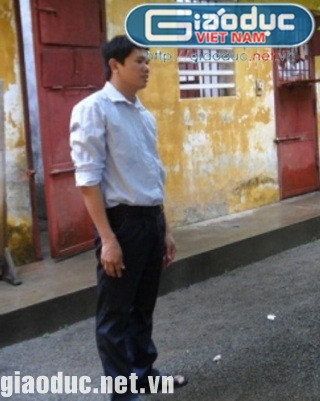 Thầy giáo gạ tình, trộm tài sản của nữ sinh tại CQĐT Thầy giáo gạ tình, trộm tài sản của nữ sinh tại CQĐT