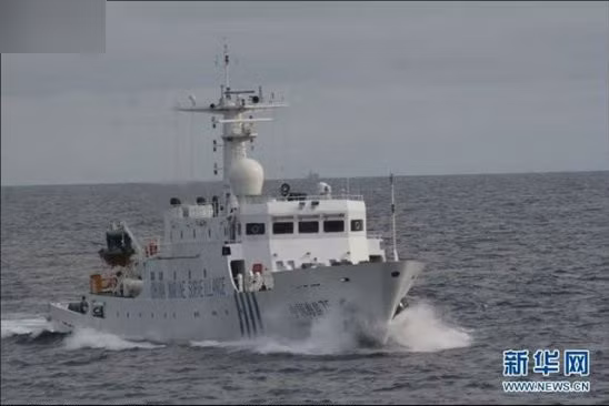 Tàu Hải giám 75 Trung Quốc xuống tận vùng biển bãi đá ngầm Tăng Mẫu để tiến hành cái gọi là "tuần tra bảo vệ chủ quyền". Trung Quốc thực sự có tham vọng hiện thực hóa "đường lưỡi bò" - cái ranh giới bất chấp thềm lục địa và vùng đặc quyền kinh tế của các nước ven biển Đông, có nghĩa là bất chấp luật pháp quốc tế.