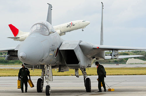 Chiến đấu cơ F-15J của Lực lượng Phòng vệ Trên không Nhật Bản. Chiến đấu cơ F-15J của Lực lượng Phòng vệ Trên không Nhật Bản.