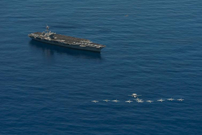 Tàu sân bay USS Carl Vinson, Hải quân Mỹ. Tàu sân bay USS Carl Vinson, Hải quân Mỹ.