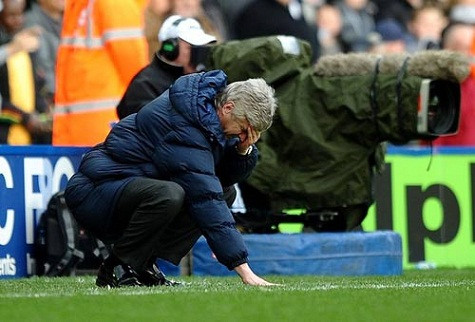 ‘Đế chế Arsene Wenger’ ở Arsenal đã đến lúc sụp đổ? ‘Đế chế Arsene Wenger’ ở Arsenal đã đến lúc sụp đổ?