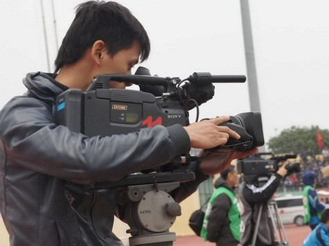 Người hâm mộ Việt Nam sẽ phải trả tiền để xem bóng đá nước nhà trong tương lai? Người hâm mộ Việt Nam sẽ phải trả tiền để xem bóng đá nước nhà trong tương lai?