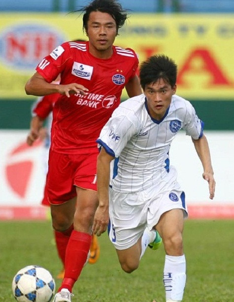 Công Vinh tiếp tục có một trận đấu mờ nhạt. Ảnh: Bóng Đá+ Công Vinh tiếp tục có một trận đấu mờ nhạt. Ảnh: Bóng Đá+