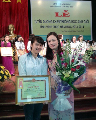 Quyết định làm mát lòng hàng ngàn giáo viên của cô thủ khoa khối C ảnh 2 Quyết định làm mát lòng hàng ngàn giáo viên của cô thủ khoa khối C ảnh 2