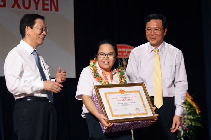 Chông gai con đường đến lớp của trẻ mầm non thành phố ảnh 6