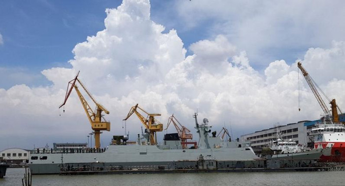Tàu hộ vệ hạng nhẹ Type 056 mới, được cho là sẽ triển khai ở Biển Đông (nguồn báo Nhân Dân, TQ) Tàu hộ vệ hạng nhẹ Type 056 mới, được cho là sẽ triển khai ở Biển Đông (nguồn báo Nhân Dân, TQ)