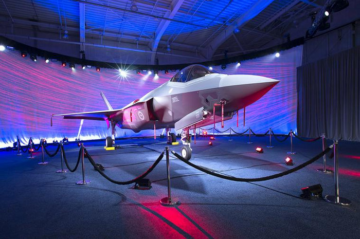 Australia tổ chức lễ chào đón long trọng đối với chiếc máy bay chiến đấu F-35 đầu tiên nhận được (nguồn Tân Hoa xã).