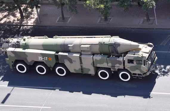 Tên lửa đạn đạo tầm trung Đông Phong-21C Trung Quốc