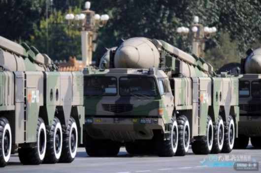 Tên lửa đạn đạo Đông Phong-21D (DF-21D) Trung Quốc