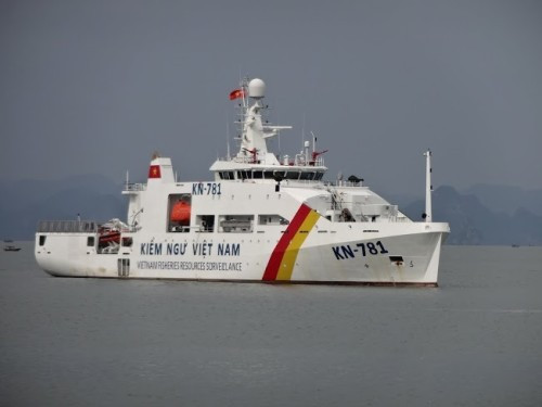 Tàu kiểm ngư KN 781 dài 90,5 m, rộng 14 m, cao 7 m, mớn nước 4 m, tải trọng 500 tấn, lượng giãn nước 2.400 tấn, do Tập đoàn Damen thiết kế (nguồn mạng quân sự sina Trung Quốc nhặt nhạnh từ báo chí Việt Nam) Tàu kiểm ngư KN 781 dài 90,5 m, rộng 14 m, cao 7 m, mớn nước 4 m, tải trọng 500 tấn, lượng giãn nước 2.400 tấn, do Tập đoàn Damen thiết kế (nguồn mạng quân sự sina Trung Quốc nhặt nhạnh từ báo chí Việt Nam)