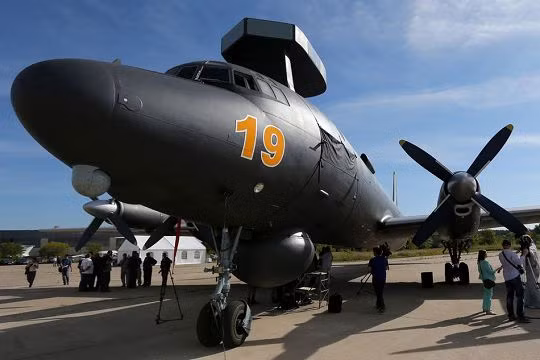 Máy bay săn ngầm IL-38N Nga