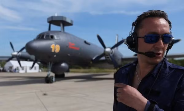 Máy bay săn ngầm IL-38N Hải quân Nga