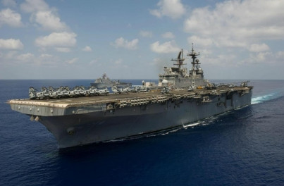 Tàu tấn công đổ bộ USS Makin Islands LHD-8 của Hải quân Mỹ Tàu tấn công đổ bộ USS Makin Islands LHD-8 của Hải quân Mỹ